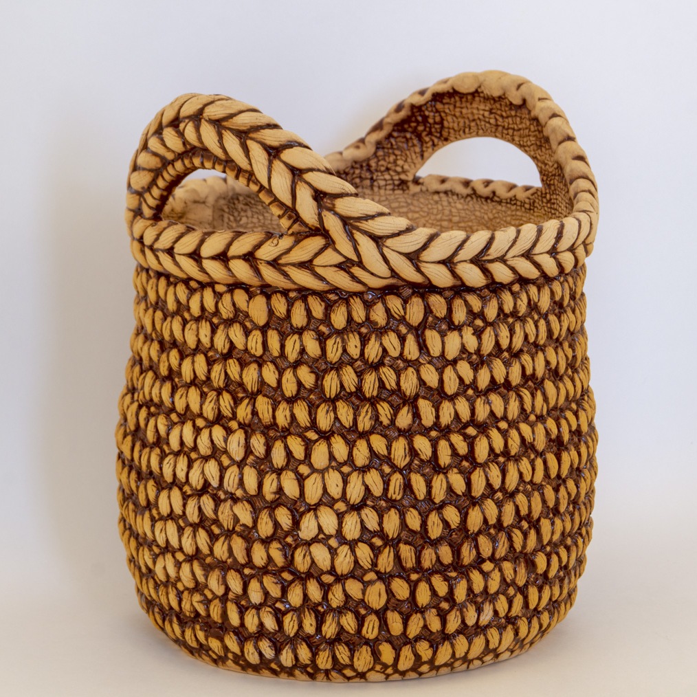 Кашпо Корзина с ручками 5,5 литров коричневая керамика (Золотое к) 